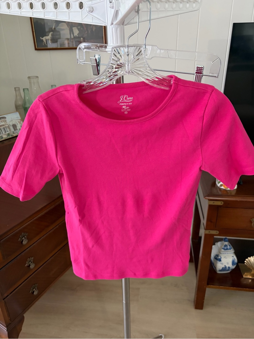 J. Crew Women’s ' Hot Pink Short Sleeve Tee